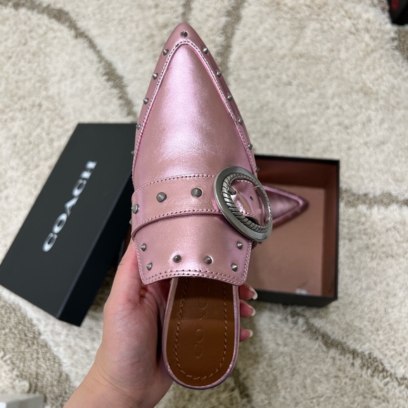 FINAL PRICE. BNIB Coach Nikka Slip On - Picture 2 of 6